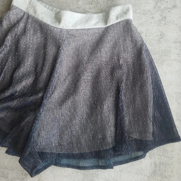 Show Me Your Mumu Shimmery Carlos Swing Shorts - Picture 3 of 10